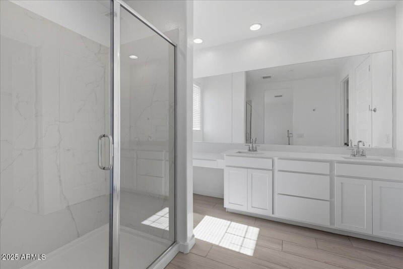 22-11940_Calle_De_Pompas21