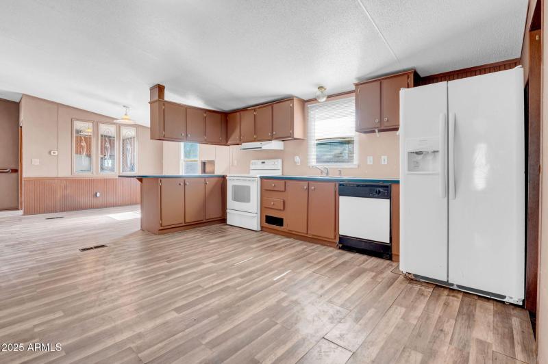 12-web-or-mls-767 Lost Dutchman-12