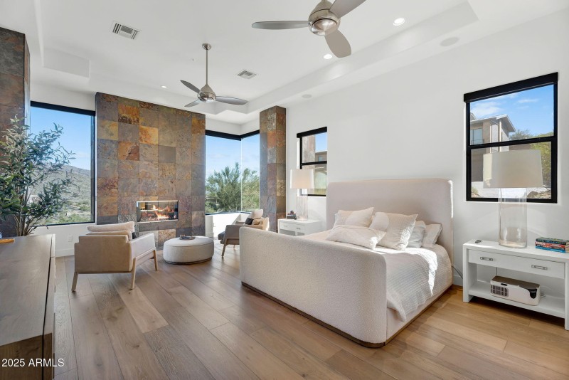 Spacious primary suite