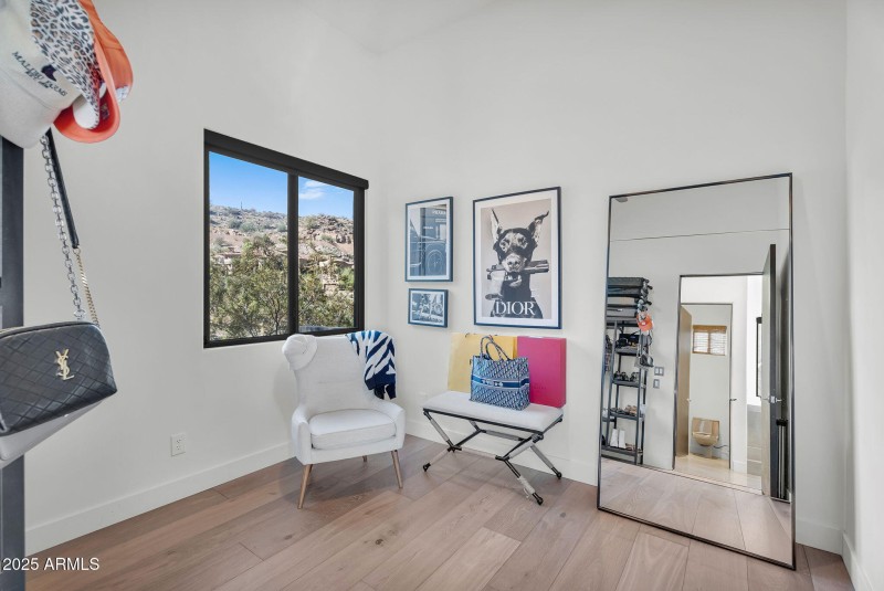 Bonus room off primary suite