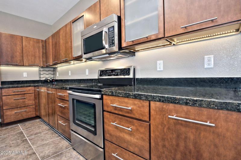 Gorgeous cabinets and counter top