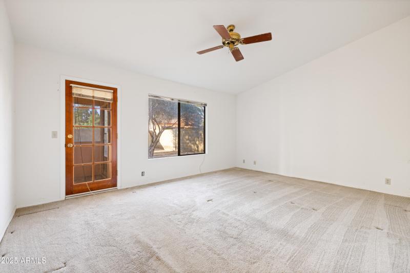 Primary_Bedroom_Photo_2