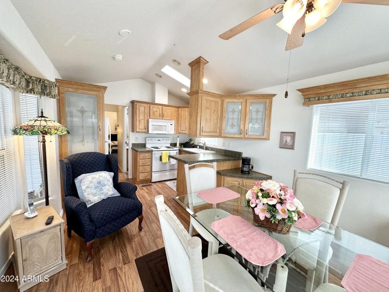 BEAUTIFULLY FURNISHED