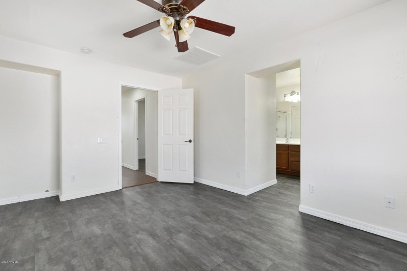 26313 N Babbling Brook - Interior-4