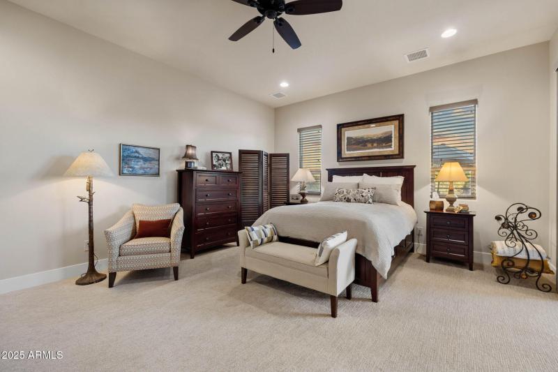 34-Primary Bedroom (1)