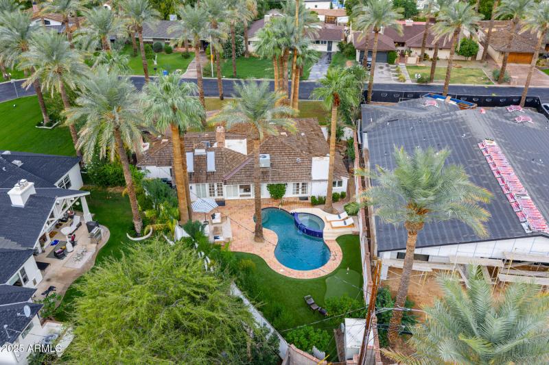 MLS - 4411 N 46th Place - Phoenix, AZ-1