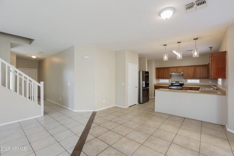1006892.2636 S 89TH AVE - Dining Room