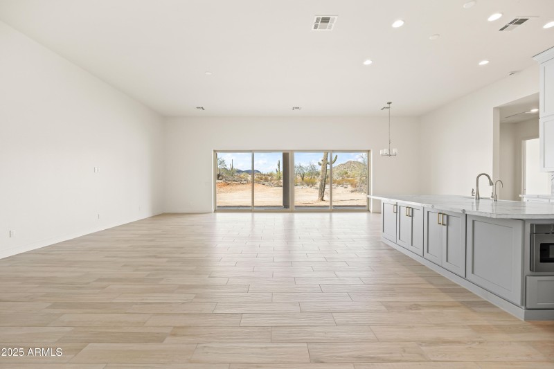 3a family room & kitchen split