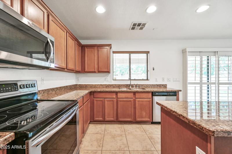 12-2317WSR-ocupix-10-22-2025