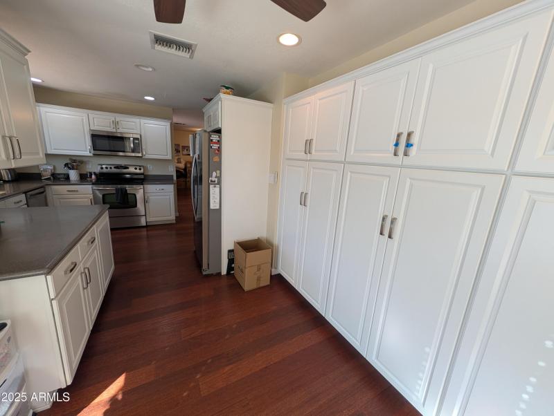 PXL_20251020_165637271