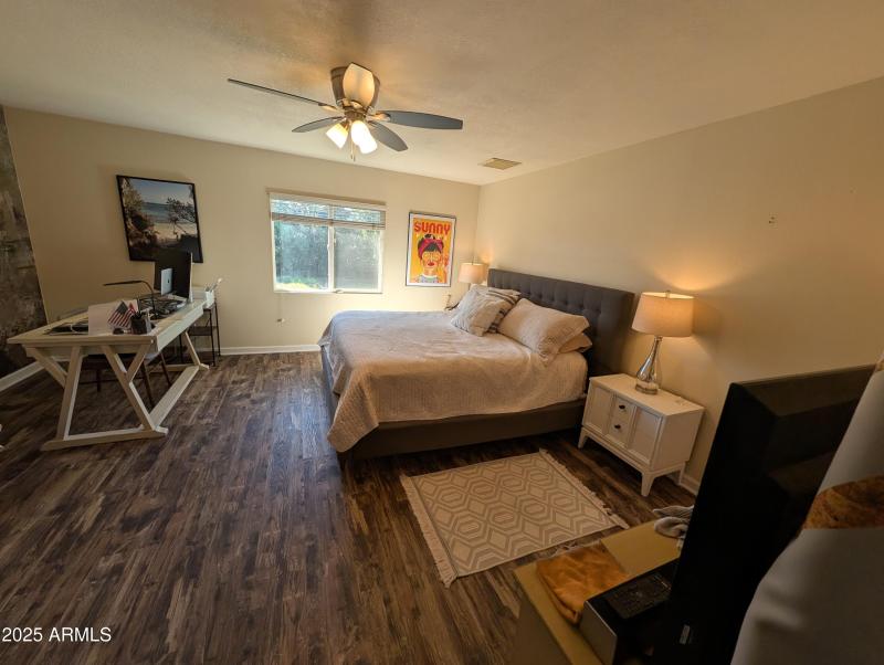 PXL_20251020_165715659