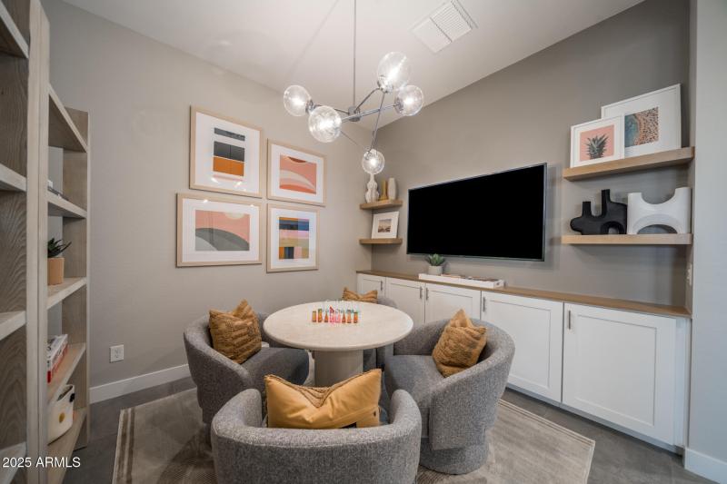 3830 S Gladiolus Circle