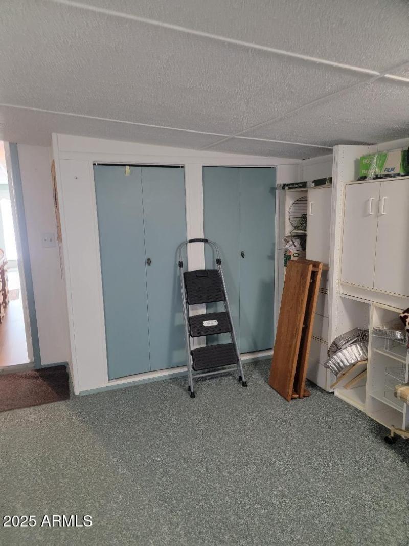 910 craft room with closets