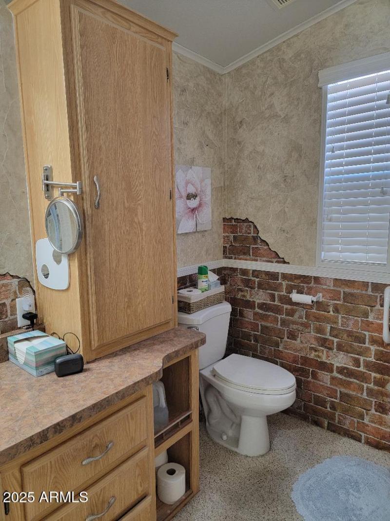 910 primary bathroom