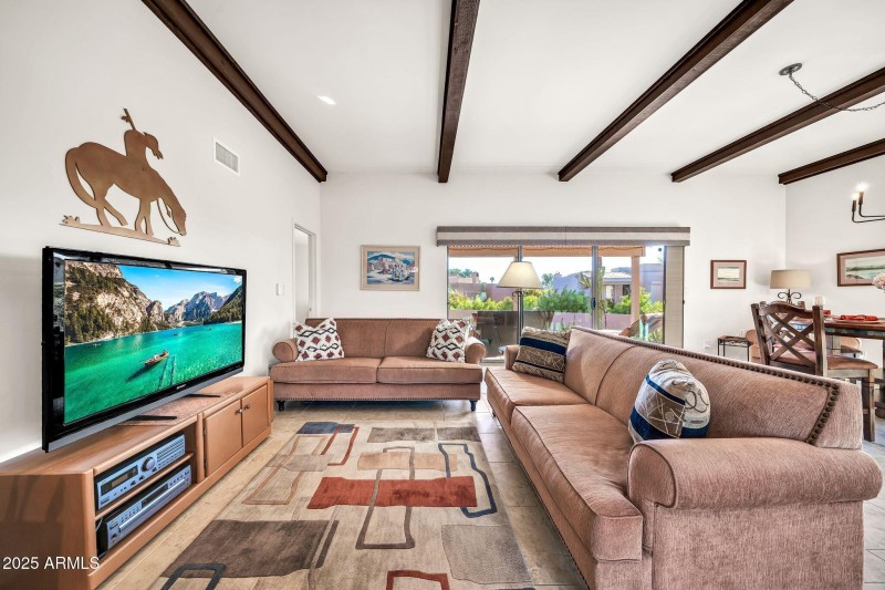 Seamless indoor & outdoor living