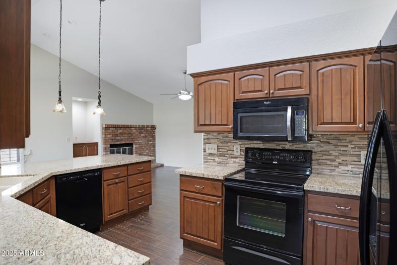 18 13010 S 42nd St-18