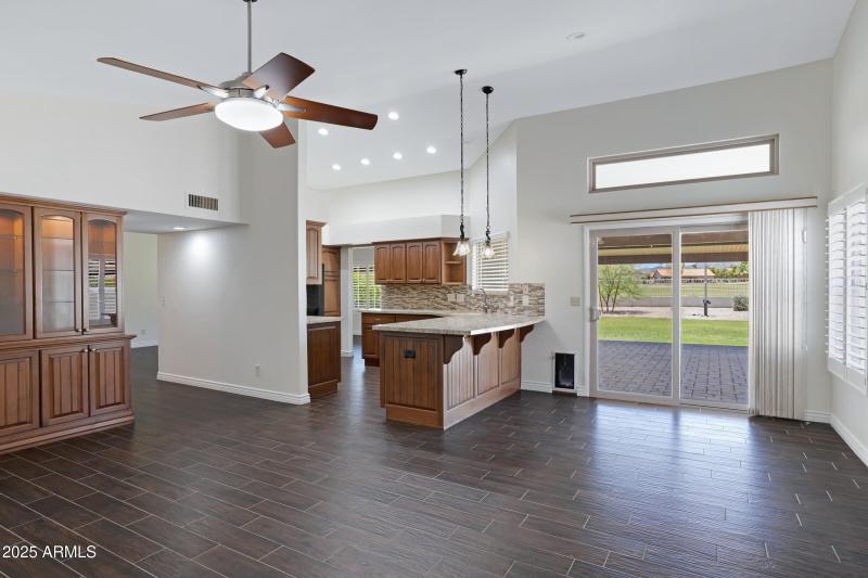 11 13010 S 42nd St-11