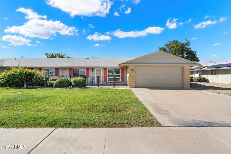 Lush Green Lawn & Curb Appeal