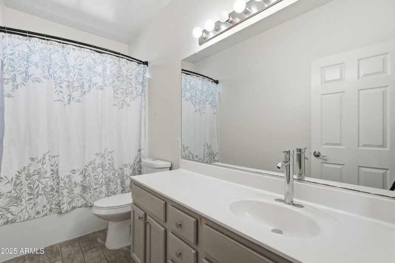 Hall bathroom upstairs