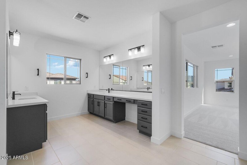 hj-az-phoenix-aloravita-south-discovery-