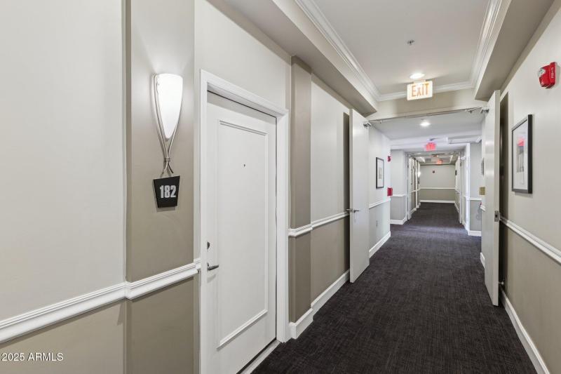 1-web-or-mls-1701-e-colter-st-182