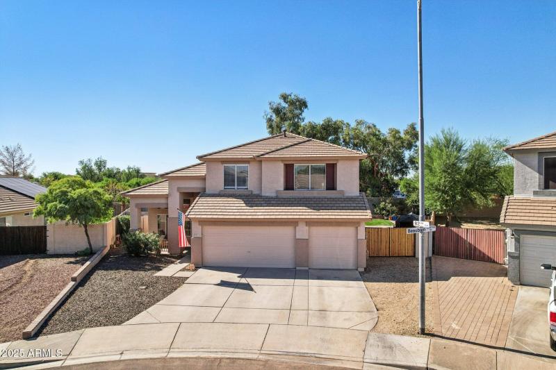 38-web-or-mls-W Beaubien Dr-S2610-046