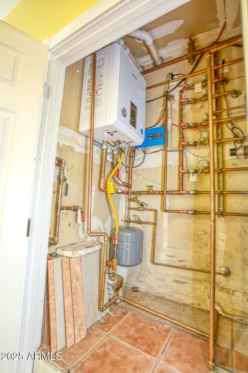 IMG_7151-HK5A9300HDR2-1280