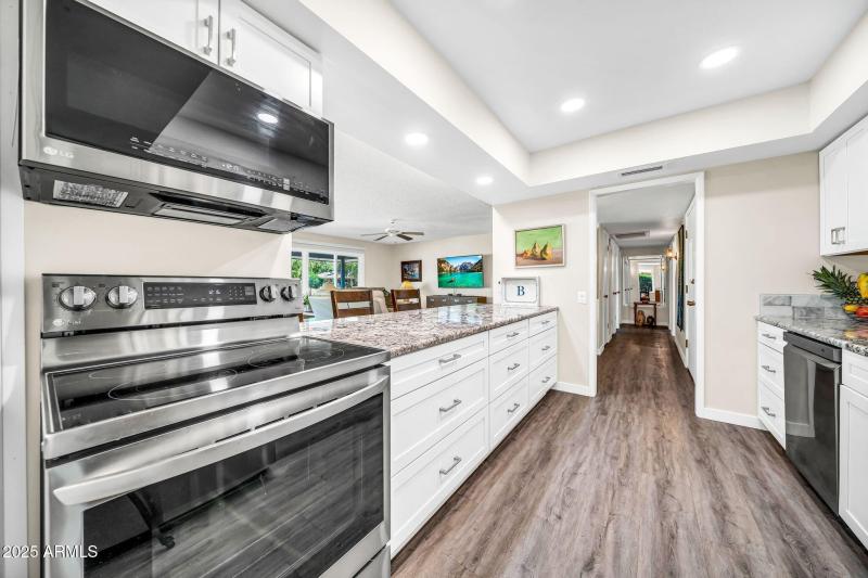 13014 W Desert Glen Dr-17