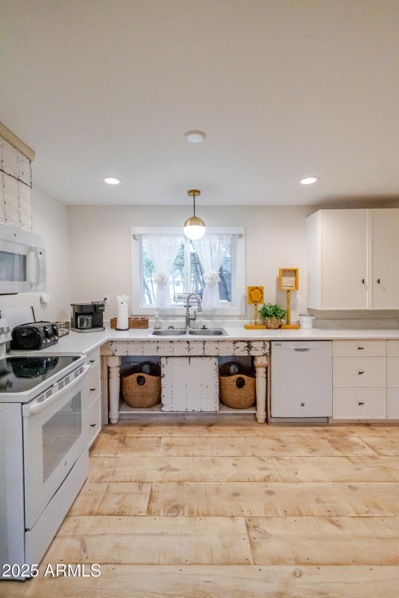 Ivory + Grace Branding-308