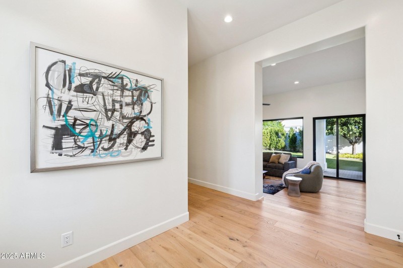 4-web-or-mls-8894-e-wood-dr