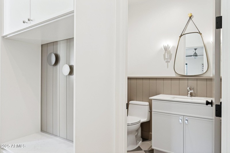 21-web-or-mls-8894-e-wood-dr