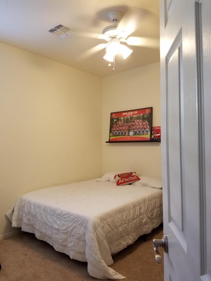 ONE OF SECONDARY BR W/FAN&LITE