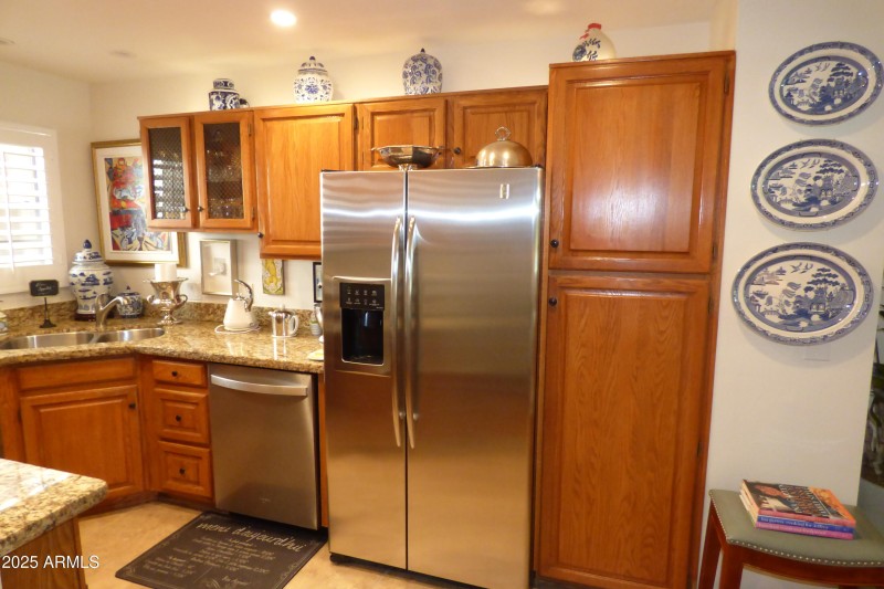 Refrigerator - IceMake