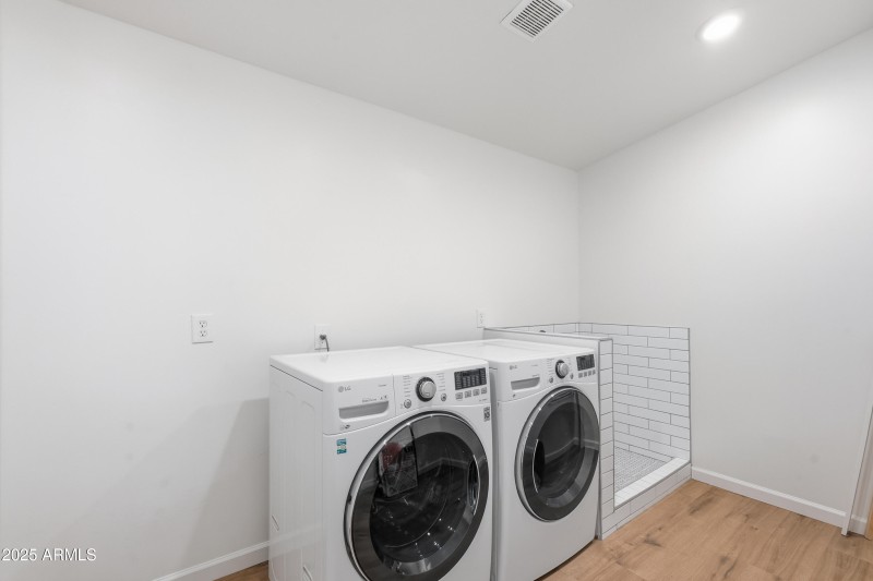 37-print-038_ListerPros