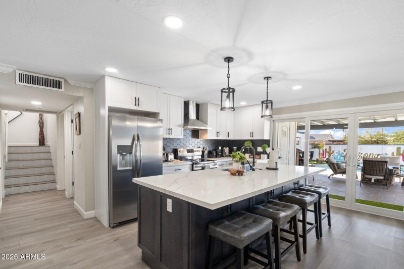 5-web-or-mls-PML09176