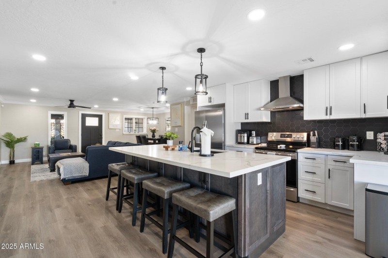 7-web-or-mls-PML09188