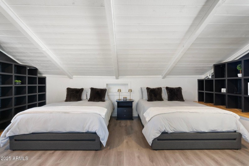 18-web-or-mls-PML09269