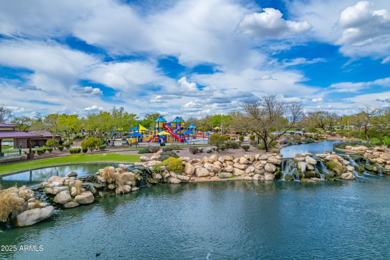 71_013_a4m_anthemphx-hdr