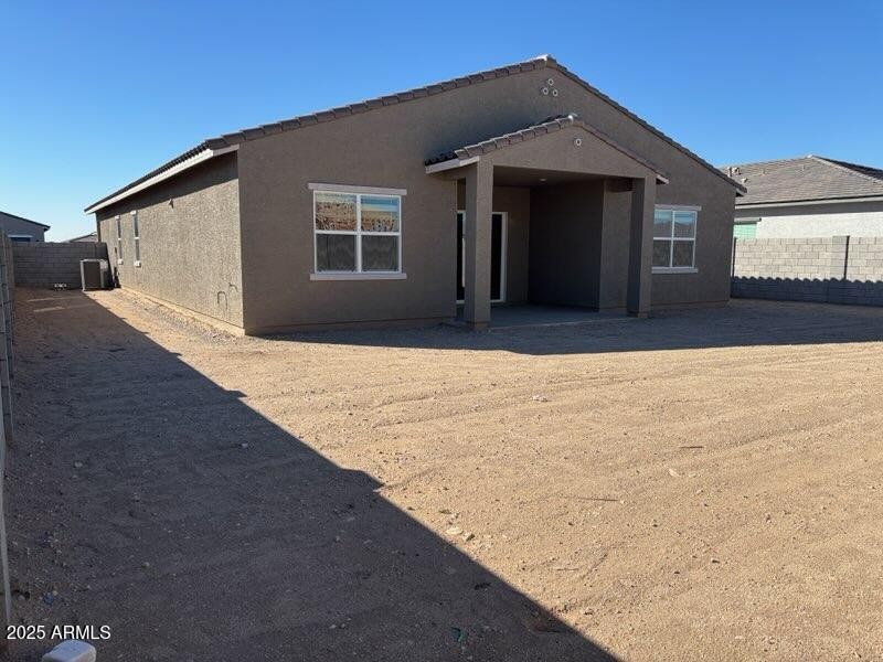 17616 W MARIPOSA Drive