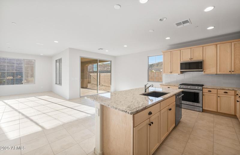 Kitchen/Cafe/Gathering Room