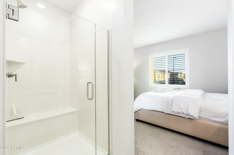 724 E Lark St UNIT 102 - 19