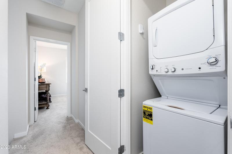 724 E Lark St UNIT 102 - 21