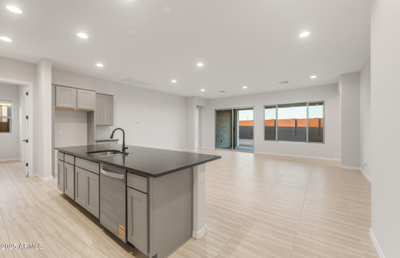 Kitchen/Cafe/Gathering Room