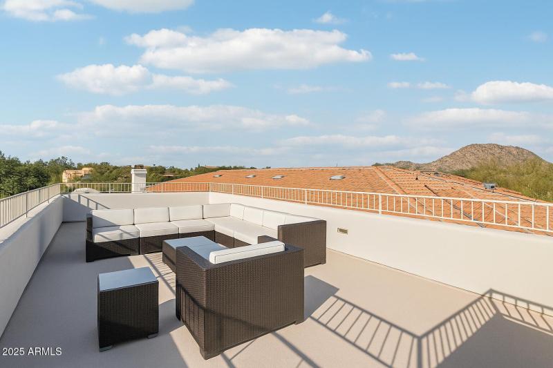 Upstairs Viewing Deck