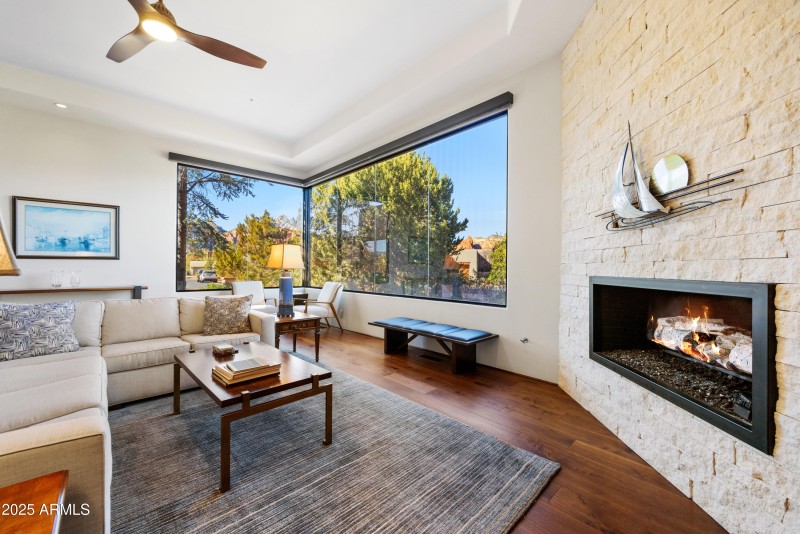209 Calle Francesca - Living room