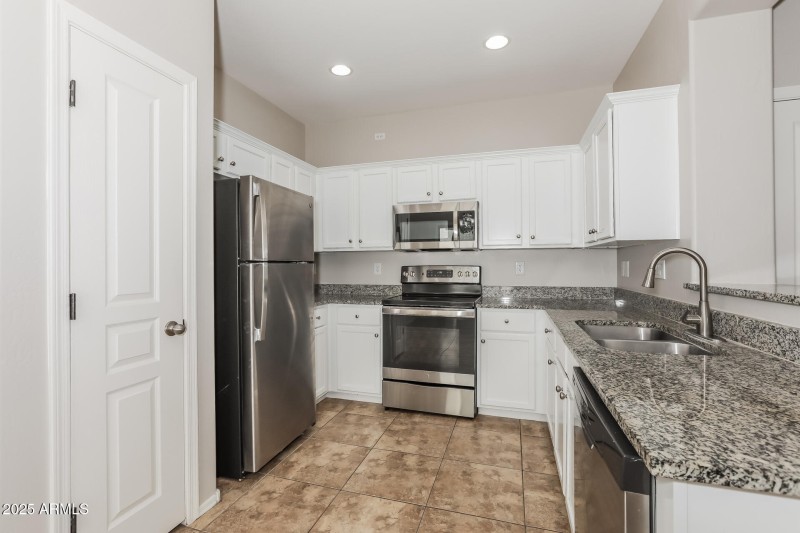 006-photo-kitchen-14016138