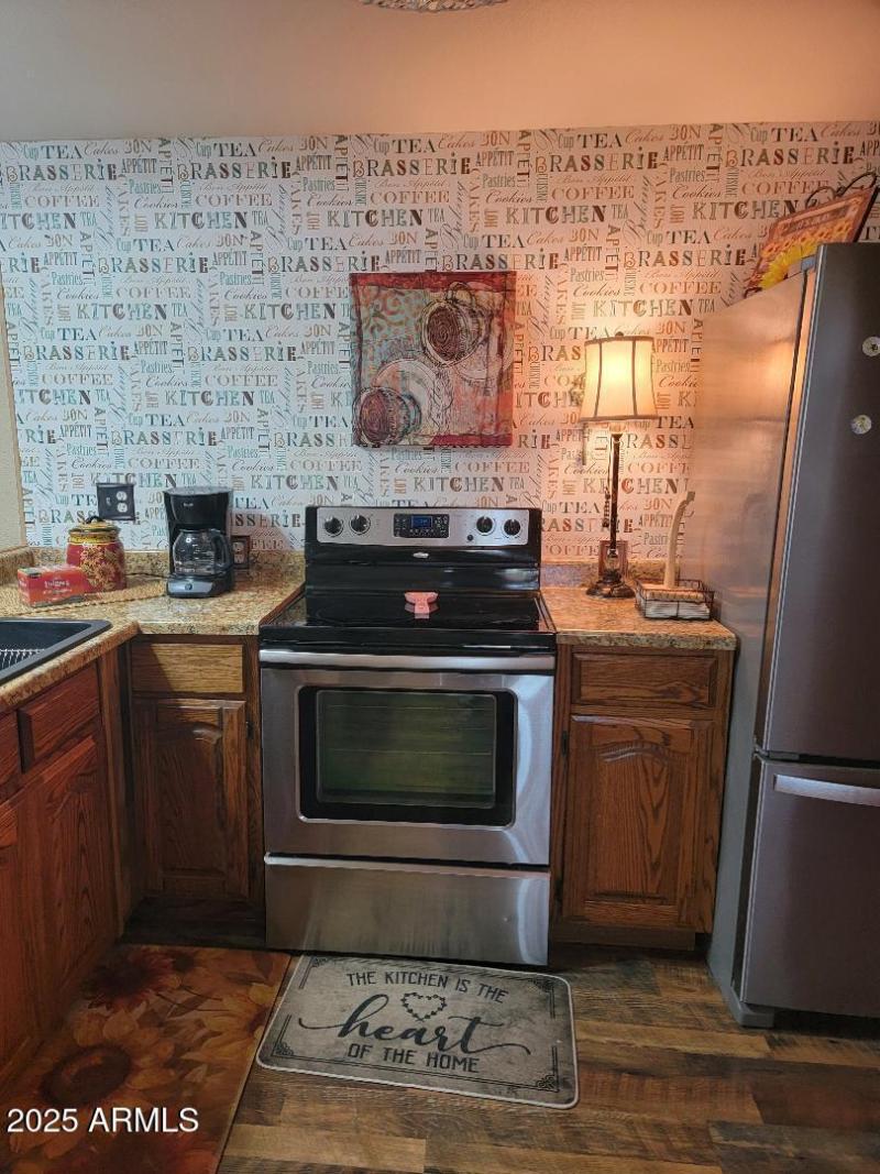3701 kitchen with stainless appliances