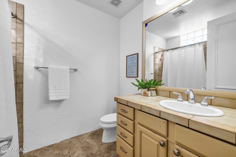 2nd Bedroom Bathroom