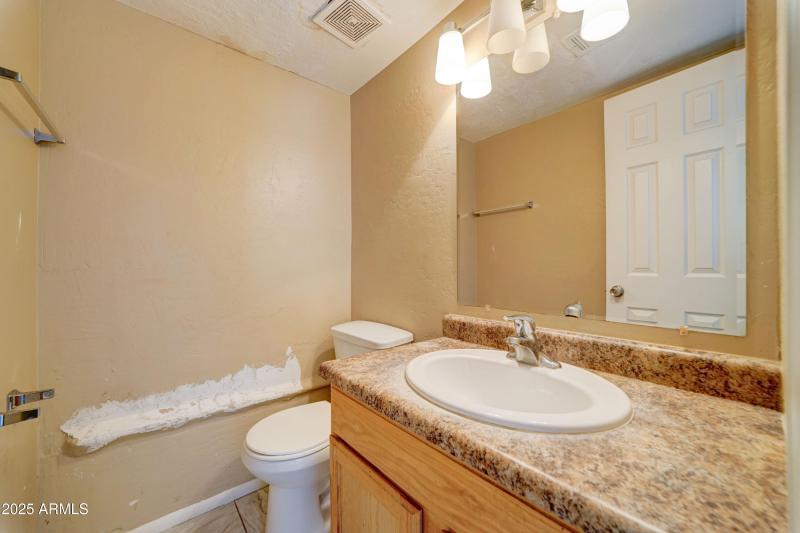 4615 N 39th Ave #8-21