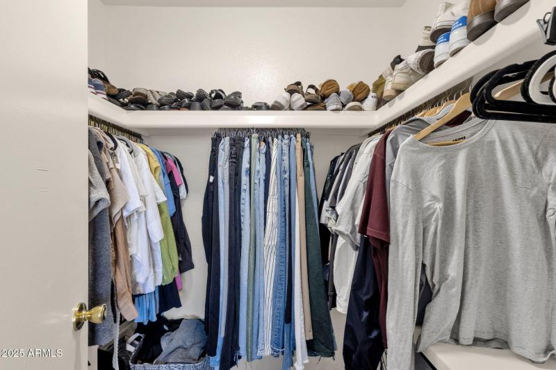 26-web-or-mls-5995-n-78th-st-1100